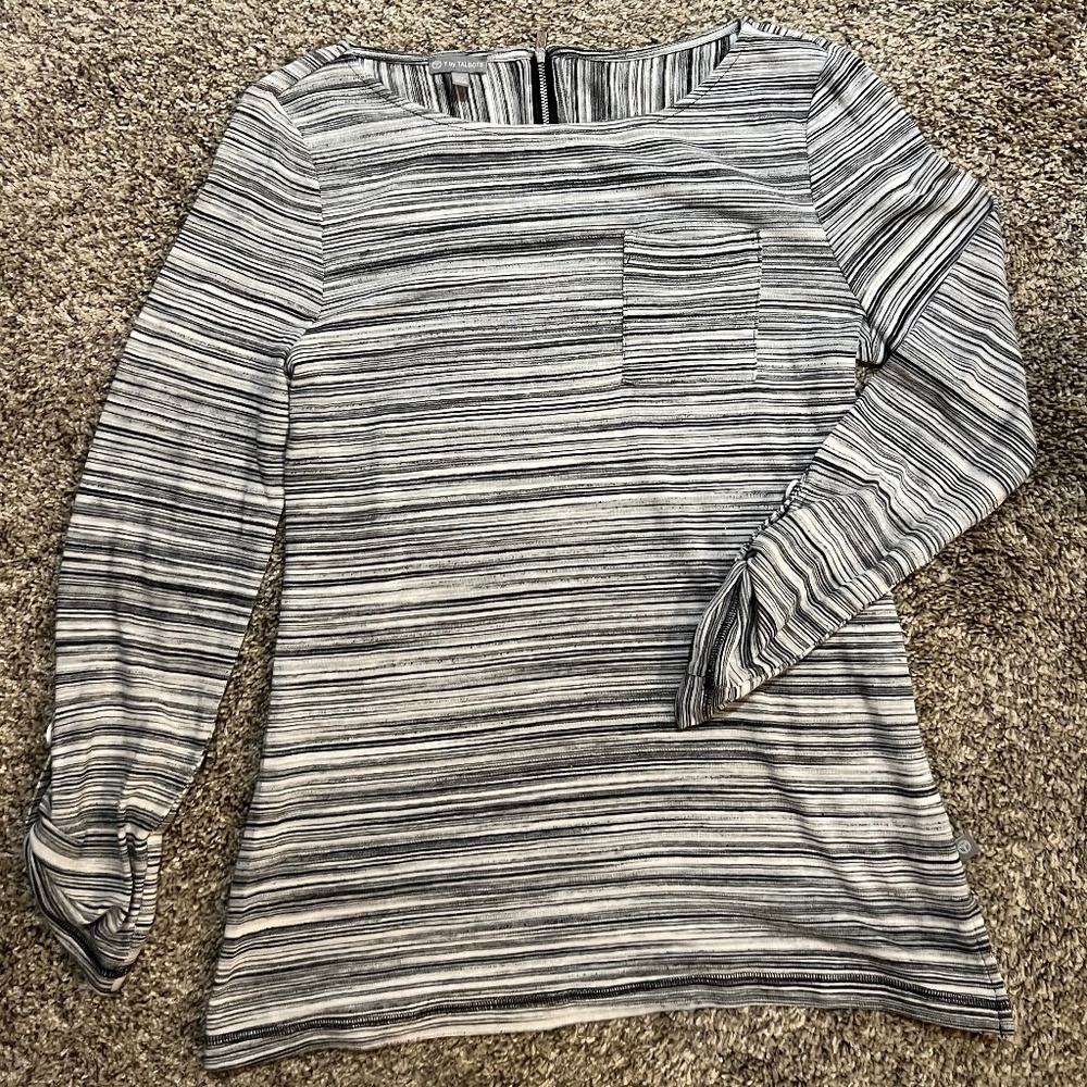 T BY TALBOT KNIT TOP